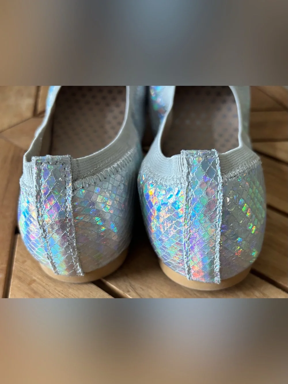 NWOT Nordstrom Iridescent Hologram Ballet Flats Sz5 Youth Slip on Shoes Bow Girl